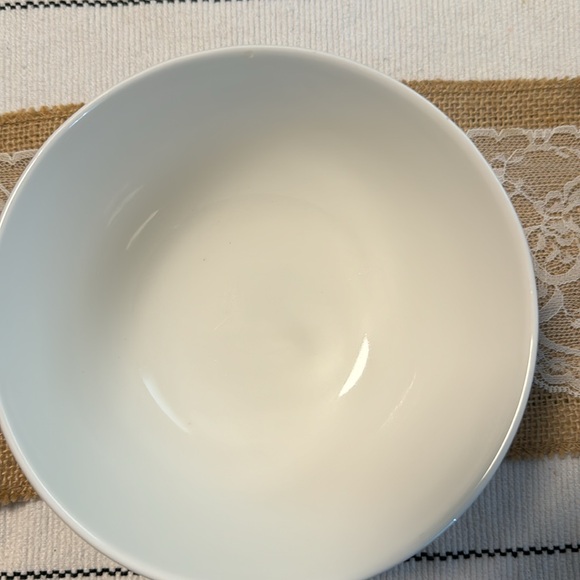 Hotel Collection Bone China, Dishwasher and microwave safe - Picture 4 of 7